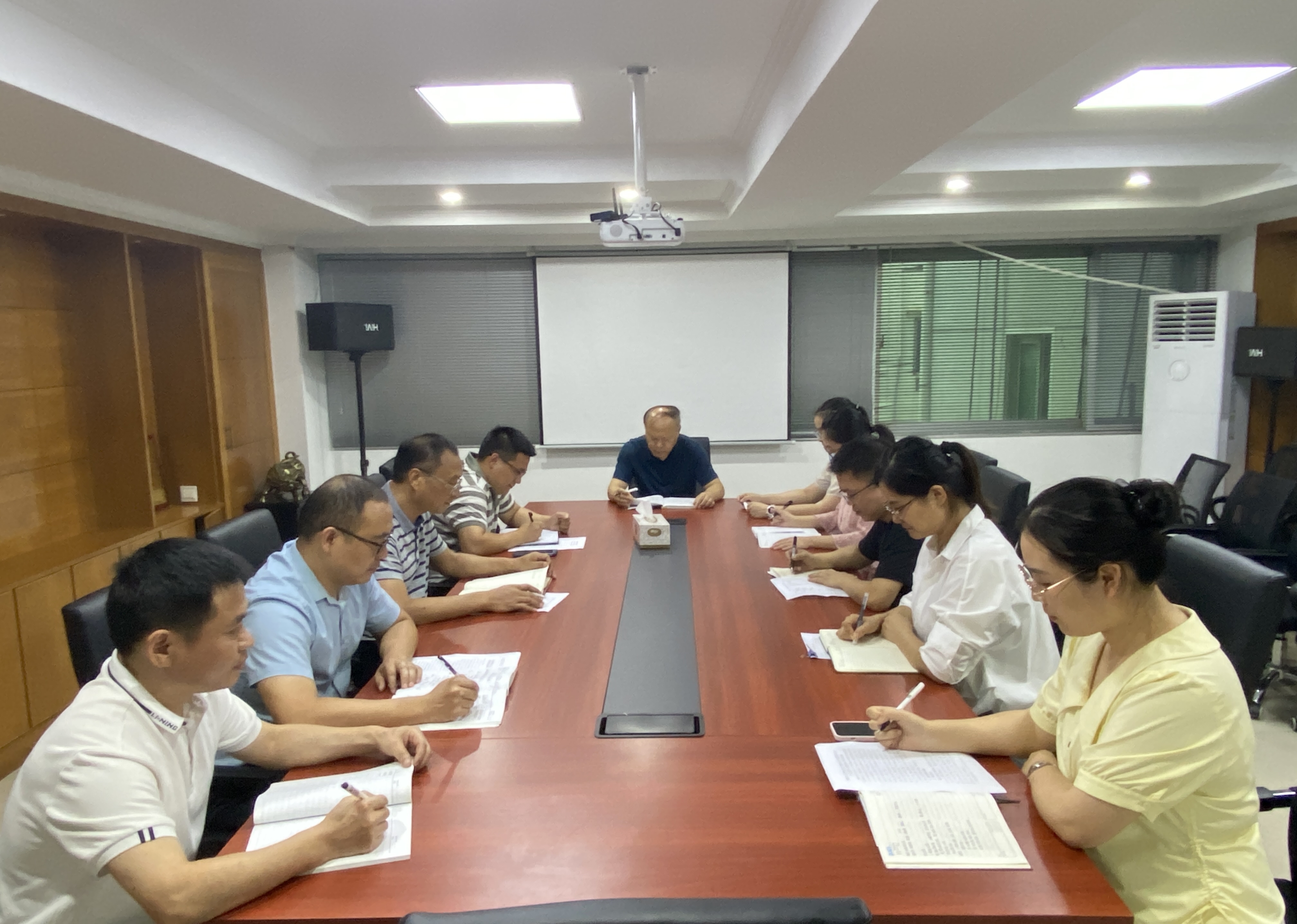 棉麻公司党总支召开主题教育专题民主生活会